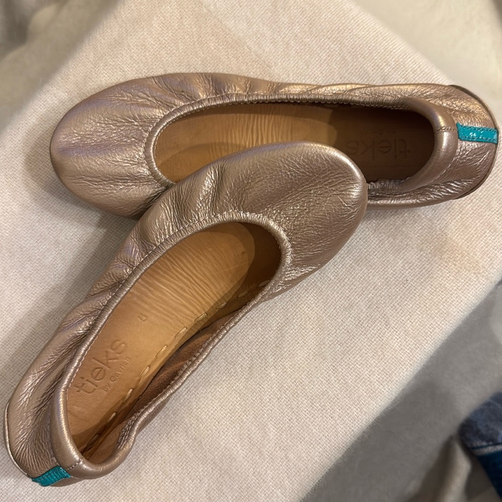 Rose Tieks size 5